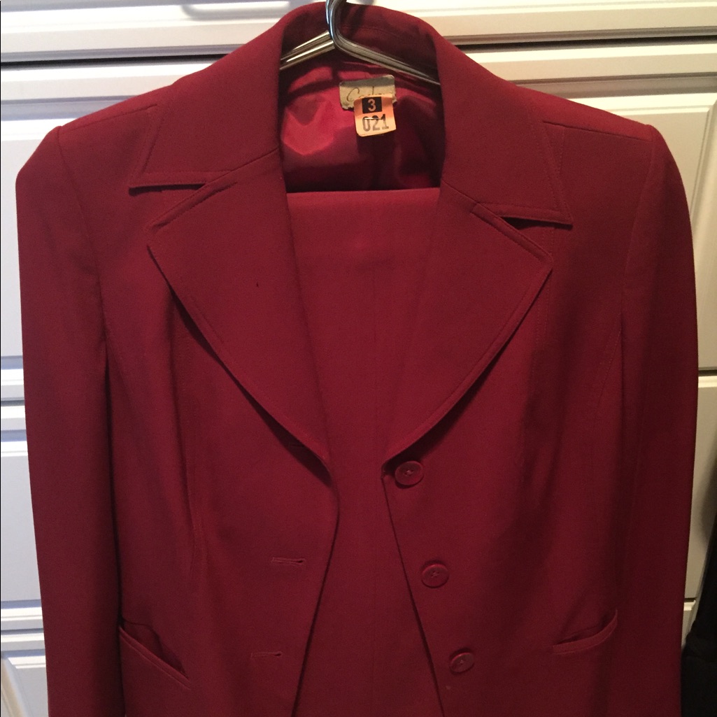4 Pc Suit